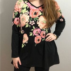 Lularoe Elizabeth tunic